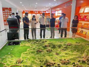 洛陽(yáng)市市委常委、宣傳部長(cháng)王飛蒞臨洛陽(yáng)正大調研